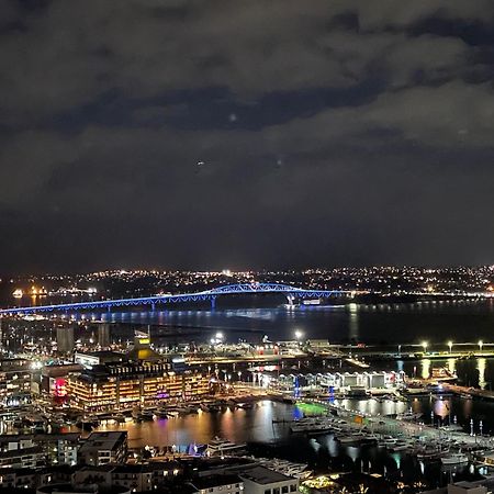 Top Floor Harbour View And Skytower View Apartment In Cbd Auckland Esterno foto