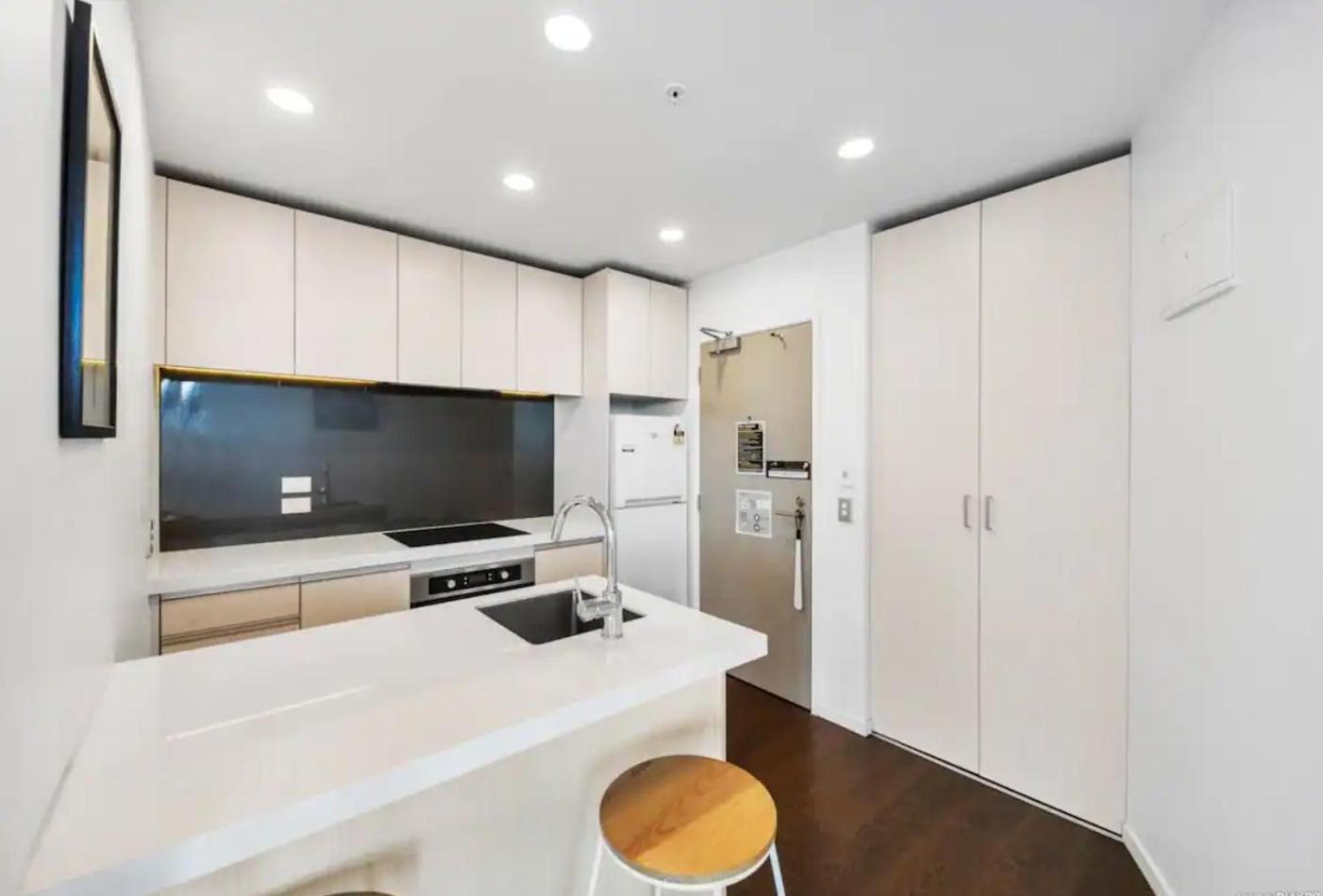 Top Floor Harbour View And Skytower View Apartment In Cbd Auckland Esterno foto