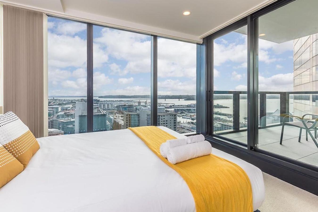 Top Floor Harbour View And Skytower View Apartment In Cbd Auckland Esterno foto
